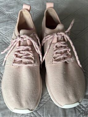 ROOTS Light Pink Women's Casual Knit Sneakers - Comfortable Everyday Shoes